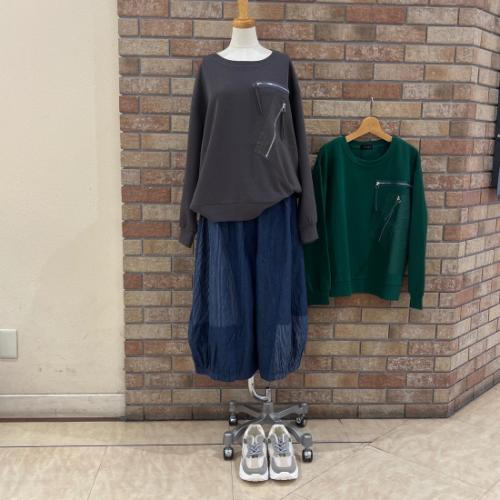 ☆人気のトップス☆
